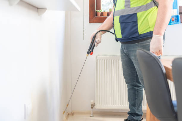Best Best Pest Control Companies  in Cannon Falls, MN